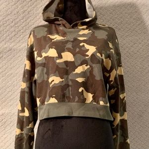 H & M DIVIDED  Cropped hooded sweat shirt in olive green, black, tan- camouflage